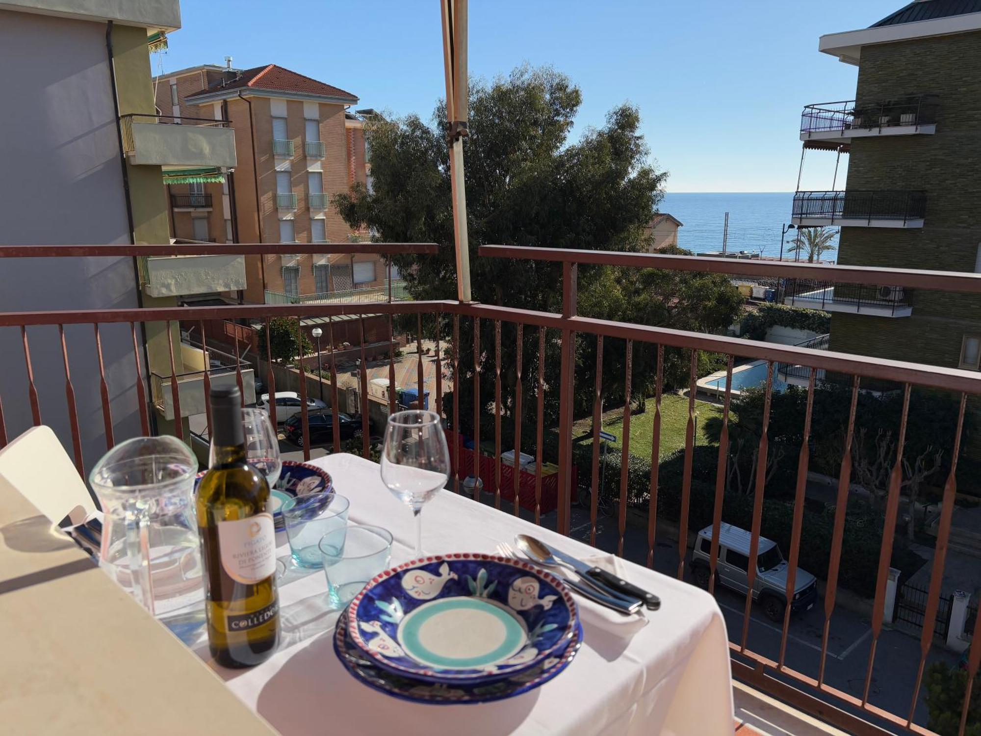 Ligure Residence Pietra Ligure Exteriér fotografie